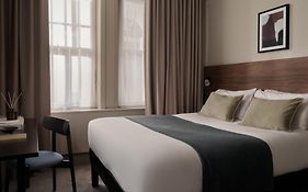 Bob W London Kensington